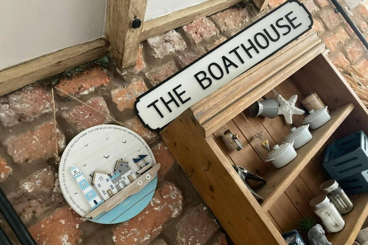 Stunning Quirky 2-Bed Cottage In New Brighton Wallasey Esterno foto